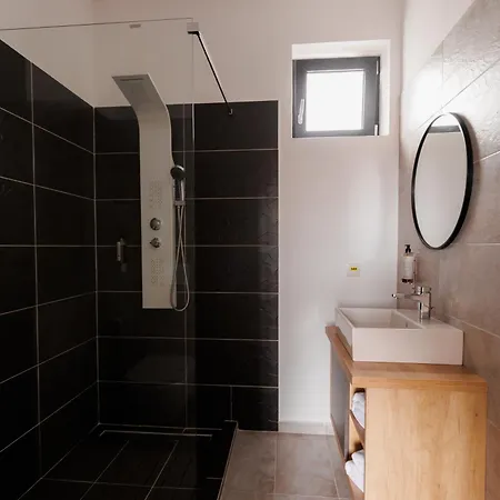 Zenstay Apartment